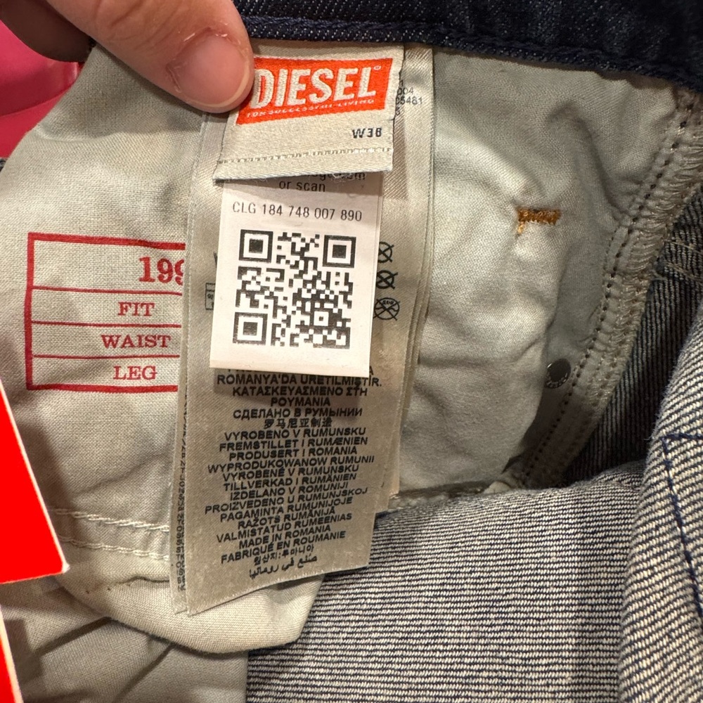 Diesel Jeans - Picture 11 of 12
